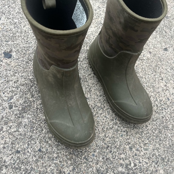 Western Chief Kids' Green Camo Boots Big kids Size 6 (Rain or Snow) - Picture 4 of 7